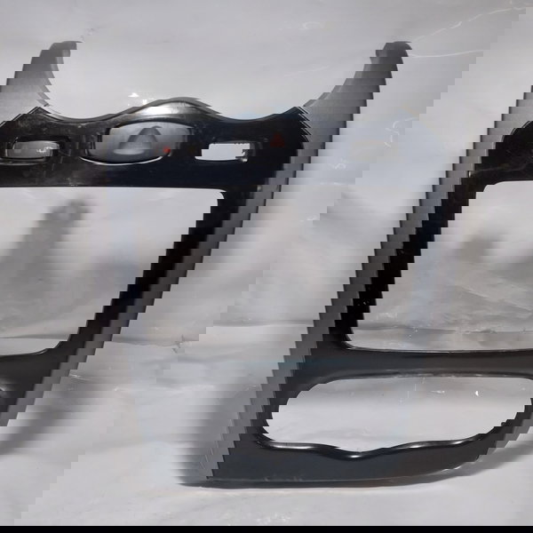 Moldura Painel Central Botão Alerta Renault Sandero 2012