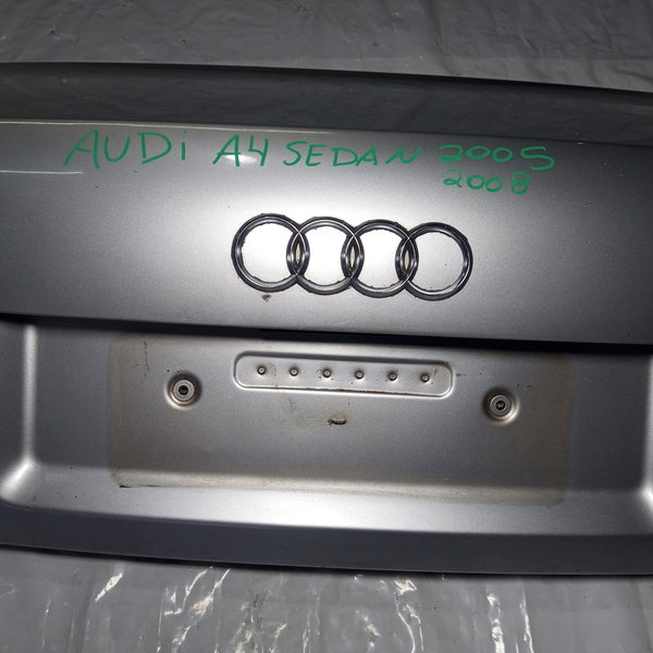 Tampa Traseira Audi A4 2005 Sedam Com Lanternas Cinza