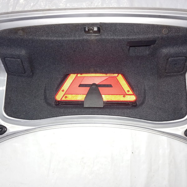 Tampa Traseira Audi A4 2005 Sedam Com Lanternas Cinza