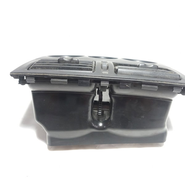 Moldura Central Difusor Fiat Palio 2006.