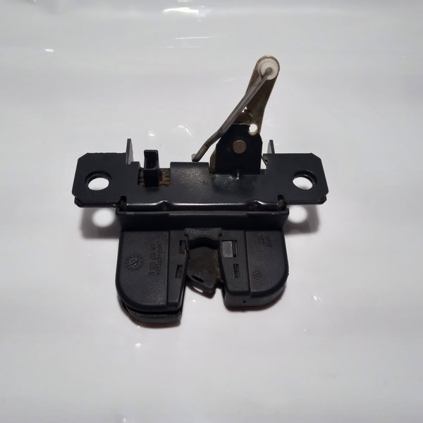 Fechadura Tampa Traseira Vw Golf 2002