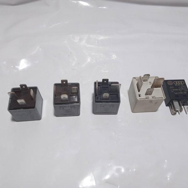 Reles Da Caixa De Fusível Audi A4 2005