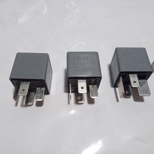 Reles Da Caixa De Fusível Audi A4 2005