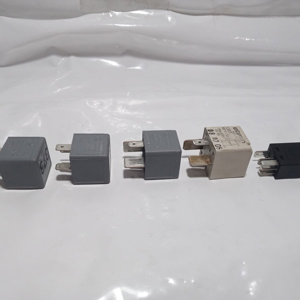 Reles Da Caixa De Fusível Audi A4 2005