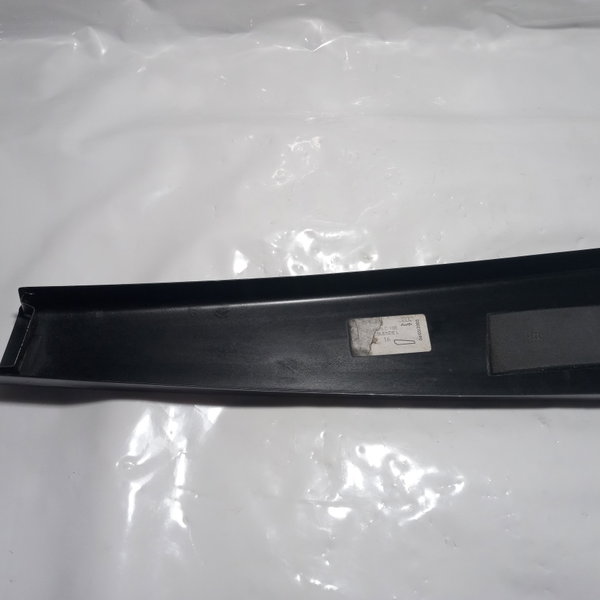 Acabamento Externo Coluna Central Esquerda Audi A4 2005 Preto