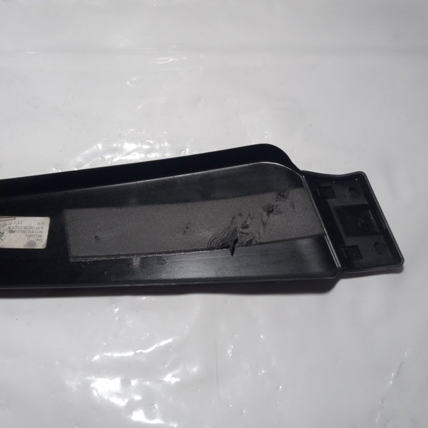 Acabamento Externo Coluna Central Direita Audi A4 2005 Preto
