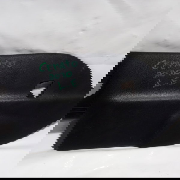 Acabamento Esquerdo Console Kia Cerato 2010