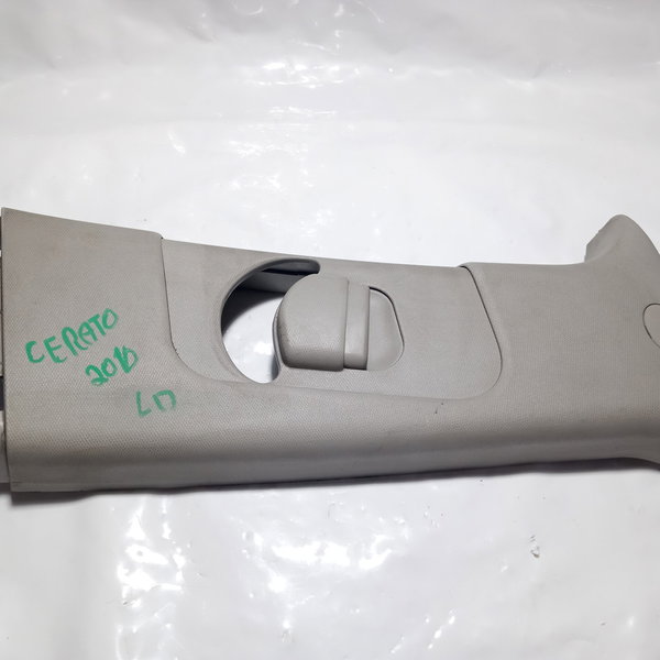 Moldura Da Coluna Superior Central Direita Kia Cerato 2010