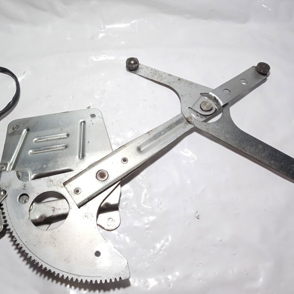 Máquina De Vidro Dianteiro Direito Gm S10 1998
