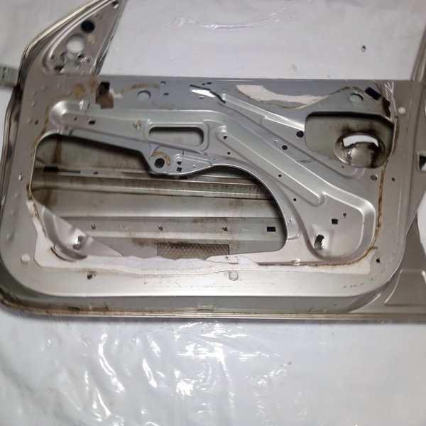 Porta Dianteira Direita Peugeot 206 2008 Usado  Dianteira 00000 Cinza