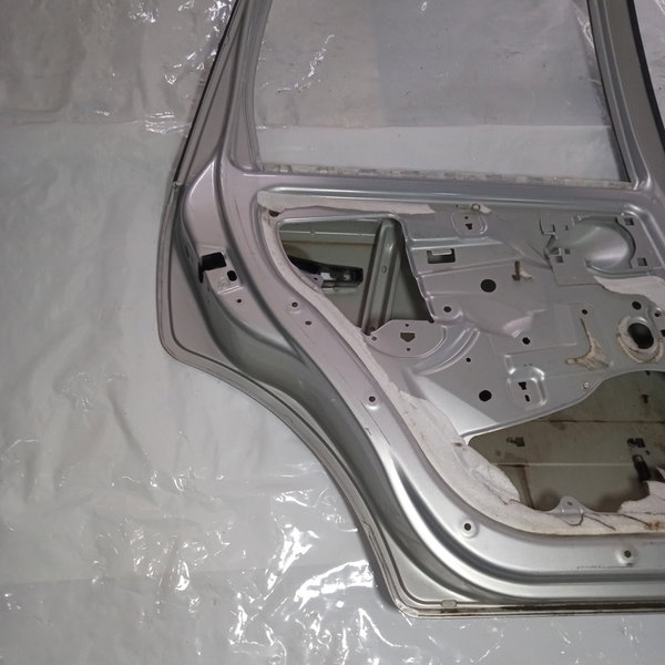 Porta Traseira Esquerda Citroen C3 4p 2006 Usado Traseira Esquerdo Cinza