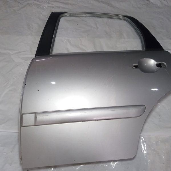 Porta Traseira Esquerda Citroen C3 4p 2006 Usado Traseira Esquerda Cinza