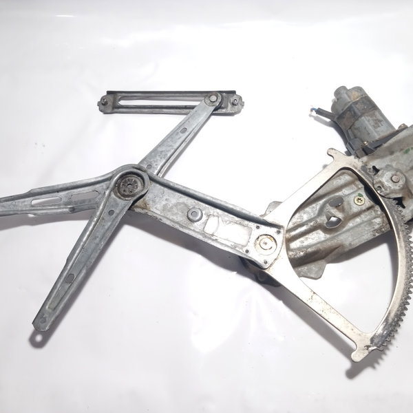 Máquina De Vidro Dianteira Esquerda Gm Astra 2005