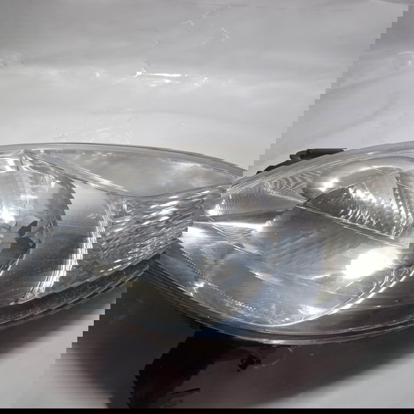 Farol Lado Esquerdo Citroen Picasso 2011 Esquerdo