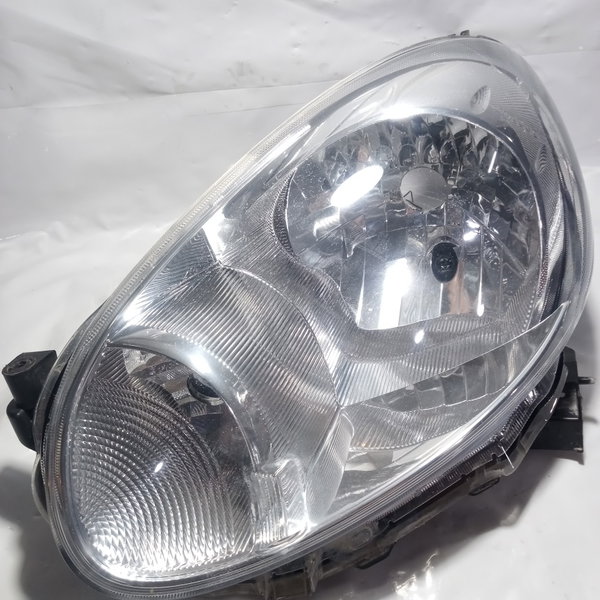 Farol Lado Esquerdo Nissan March 2013 Esquerdo