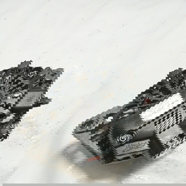 Alternador Hyundai Elantra 2012 Usado