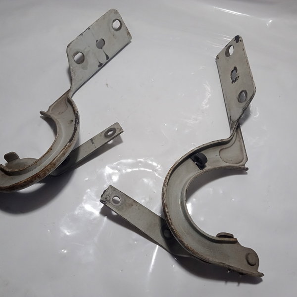 Par De Dobradiças Do Capô Traseiro Courier 1.6 8v 2002