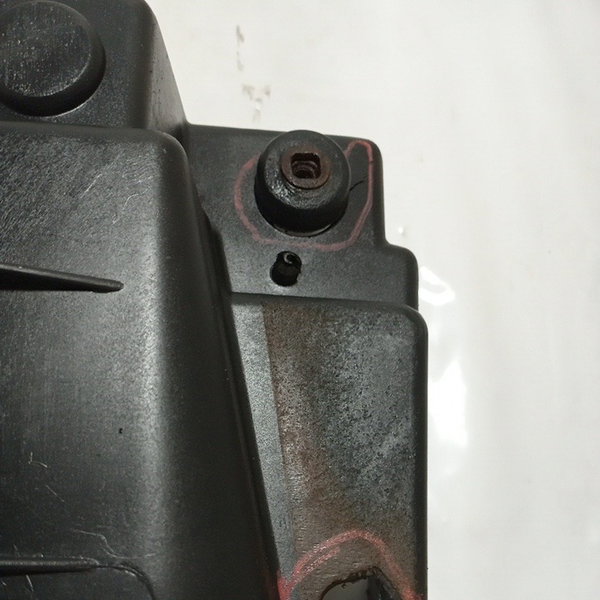 Suporte Inferior Radiador Ford Fiesta 2005 Dianteiro Usado
