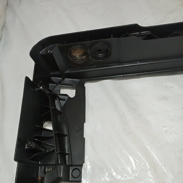 Suporte Inferior Radiador Ford Fiesta 2005 Dianteiro Usado