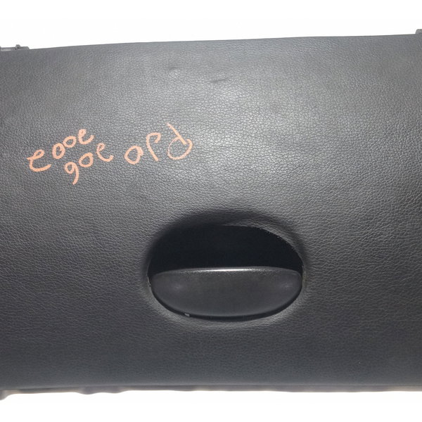 Tampa Porta Luvas Peugeot 206 2002