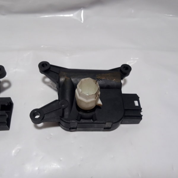 Atuador Caixa De Ar Condicionado Fiat Bravo 2013 Par