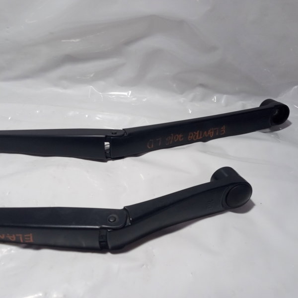Braço Limpador Parabrisa Hyundai Elantra 2012 Par Direito