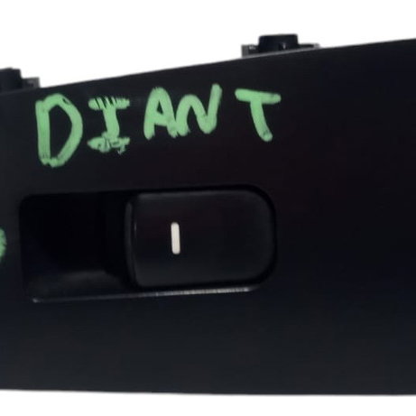 Botão Vidro Elétrico Dianteiro Direito Kia Cerato 2010