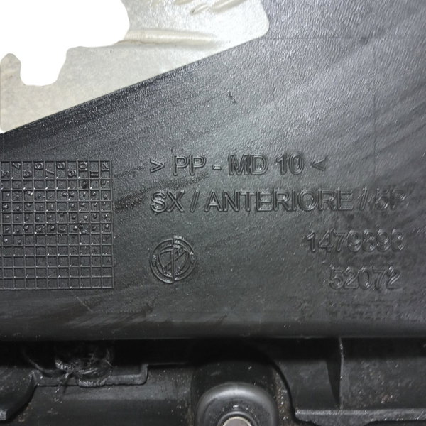 Forro De Porta Dianteira Direita Fiat Bravo 2013 4p Usado