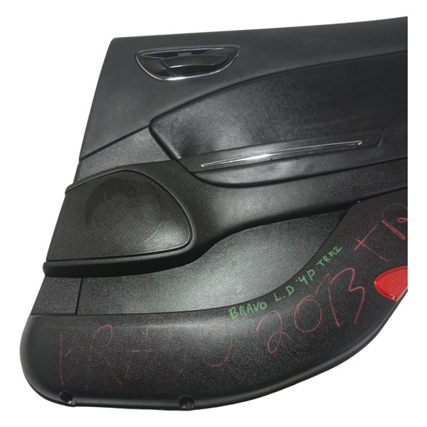 Forro De Porta Traseiro Direito Fiat Bravo 2013 4p Usado