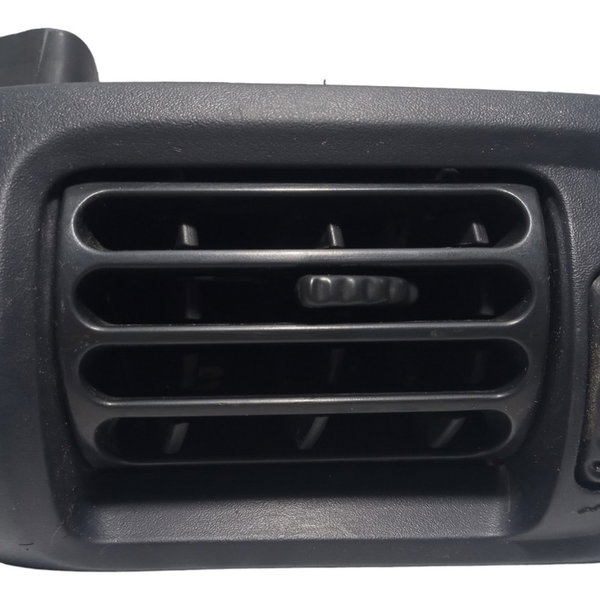 Difusor De Ar Lateral Esquerdo Clio 2008