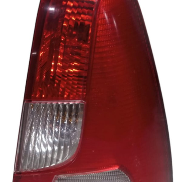 Lanterna Direita Renault Logan 2010 Com Detalhe Direito Vermelho