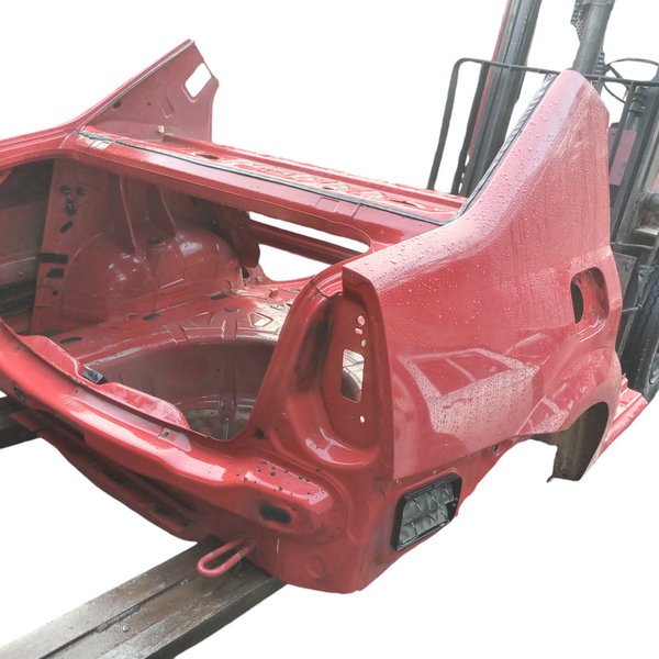 Traseira Baixa Renault Logan 2010 (vermelho)