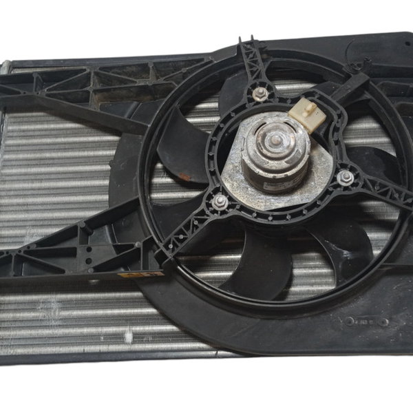 Radiador Com Ventoinha E Defletor Ford Ka 2010 Usado