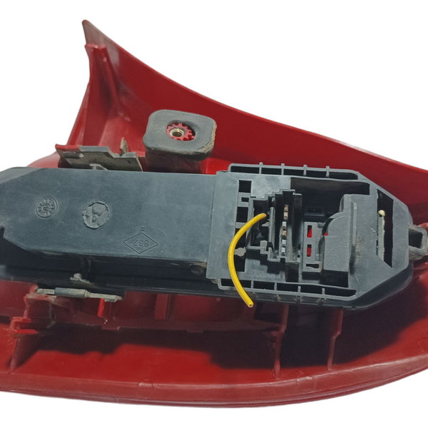 Lanterna Traseira Esquerda Renault Clio Hatch 2000 Esquerdo/motorista Vermelho