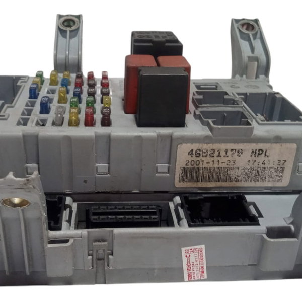 Caixa De Fusível Bcm Fiat Siena 1.0 16v 0261206688