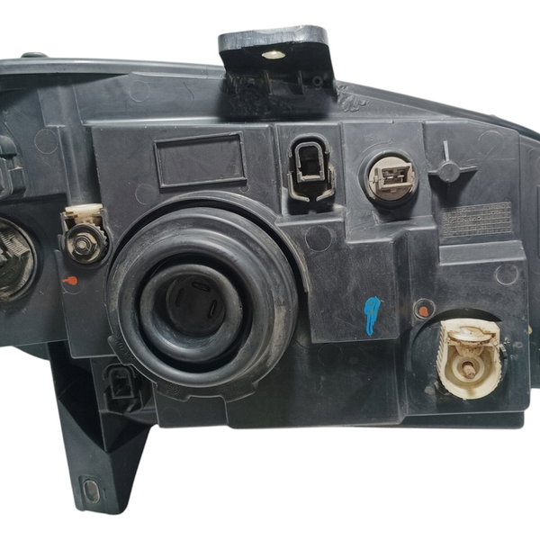 Farol Lado Esquerdo Máscara Negra Fiat Uno Vivace 2013 Esquerdo/motorista
