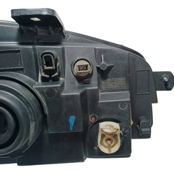 Farol Lado Esquerdo Máscara Negra Fiat Uno Vivace 2013 Esquerdo/motorista