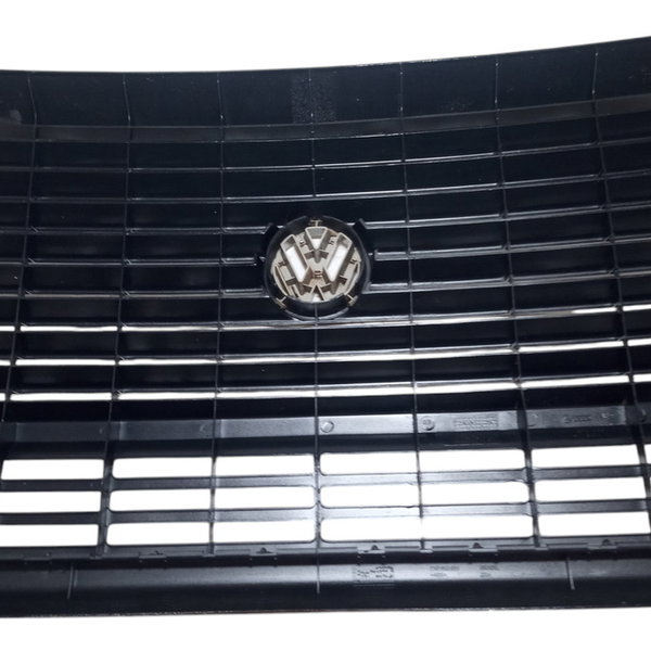 Grade Moldura Dianteira Vw Kombi 2002 Usado Preto Ambos Os Lados