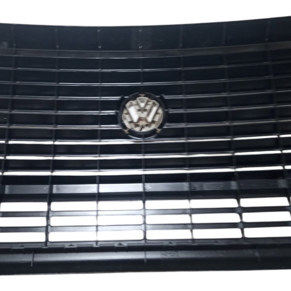 Grade Moldura Dianteira Vw Kombi 2002 Usado Preto Ambos Os Lados