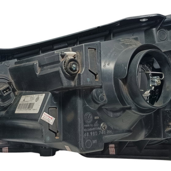 Farol Lado Direito Máscara Negra Vw Gol G6 2016 Direito/passageiro