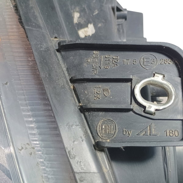 Farol Lado Esquerdo Cromado Simples Fiat Uno Vivace 2014 Esquerdo/motorista