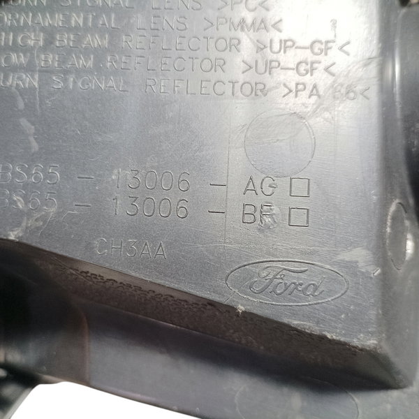 Farol Lado Direito Ford Fiesta 2011 Recuperado Com Detalhes Direito/passageiro