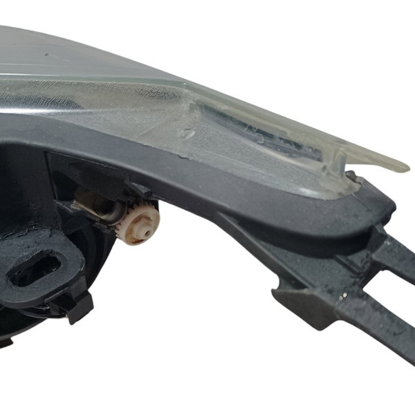 Farol Lado Direito Máscara Negra Ford Fiesta 2011 Recuperado Direito/passageiro