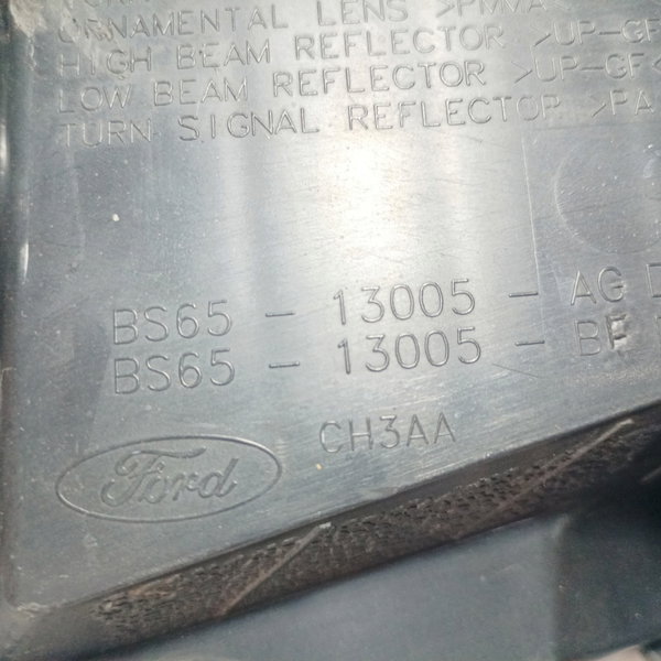 Farol Lado Esquerdo Ford Fiesta 2011 Recuperado Esquerdo/motorista