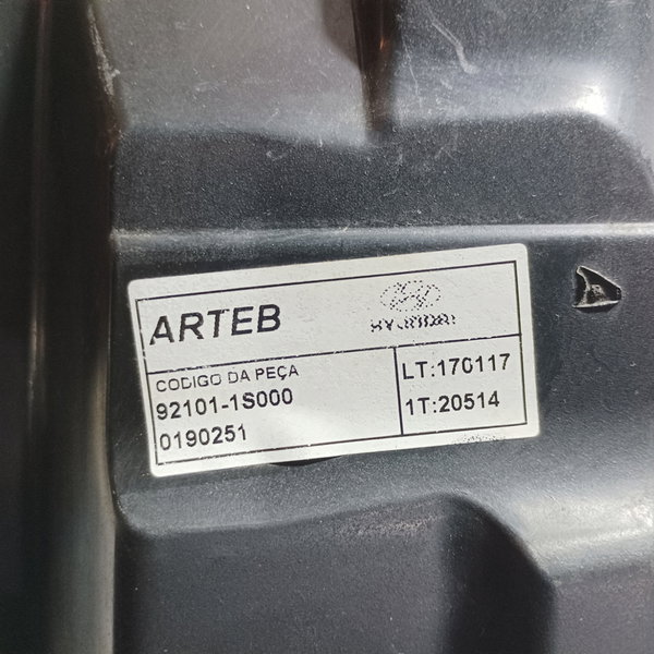 Farol Lado Esquerdo Máscara Negra Hyundai Hb20 Recuperado Esquerdo/motorista