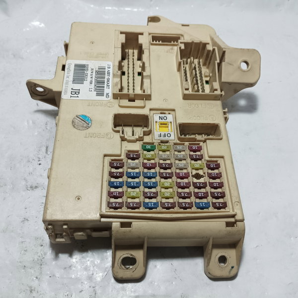 Caixa De Fusível Hyundai Elantra 2012