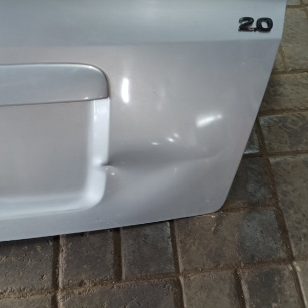 Tampa Traseira Astra 99 Com Aerofólio Usado Cinza