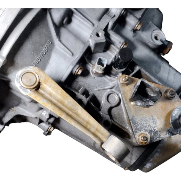 Caixa De Marcha Peugeot 206 1.4 8v Usada