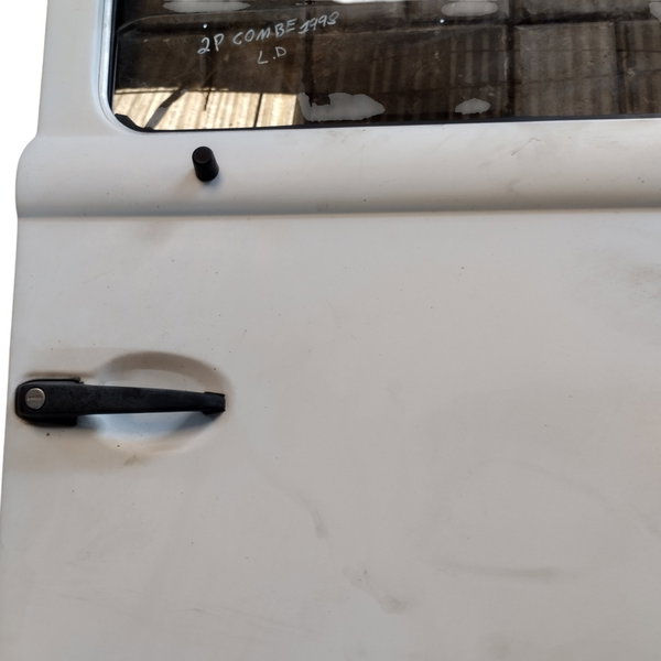 Porta Dianteira Lado Direito Vw Kombi 98 Completa Usada Dianteira Direito Branco