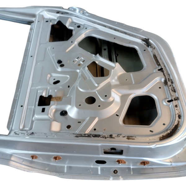 Porta Traseira Lado Direito Renault Logan 2008 Com Detalhes Traseira Direito Prateado